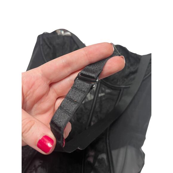 Victoria's Secret Very Sexy Shine Strap Halter Lace Teddy Black Size Medium - Picture 4 of 5